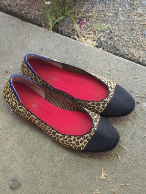 Rothy’s The Square in Little Cat Print Knit Ballet Flats Women’s Size 10.5